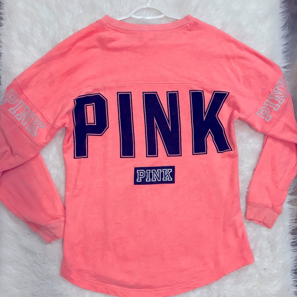 VS PINK Varsity Crew